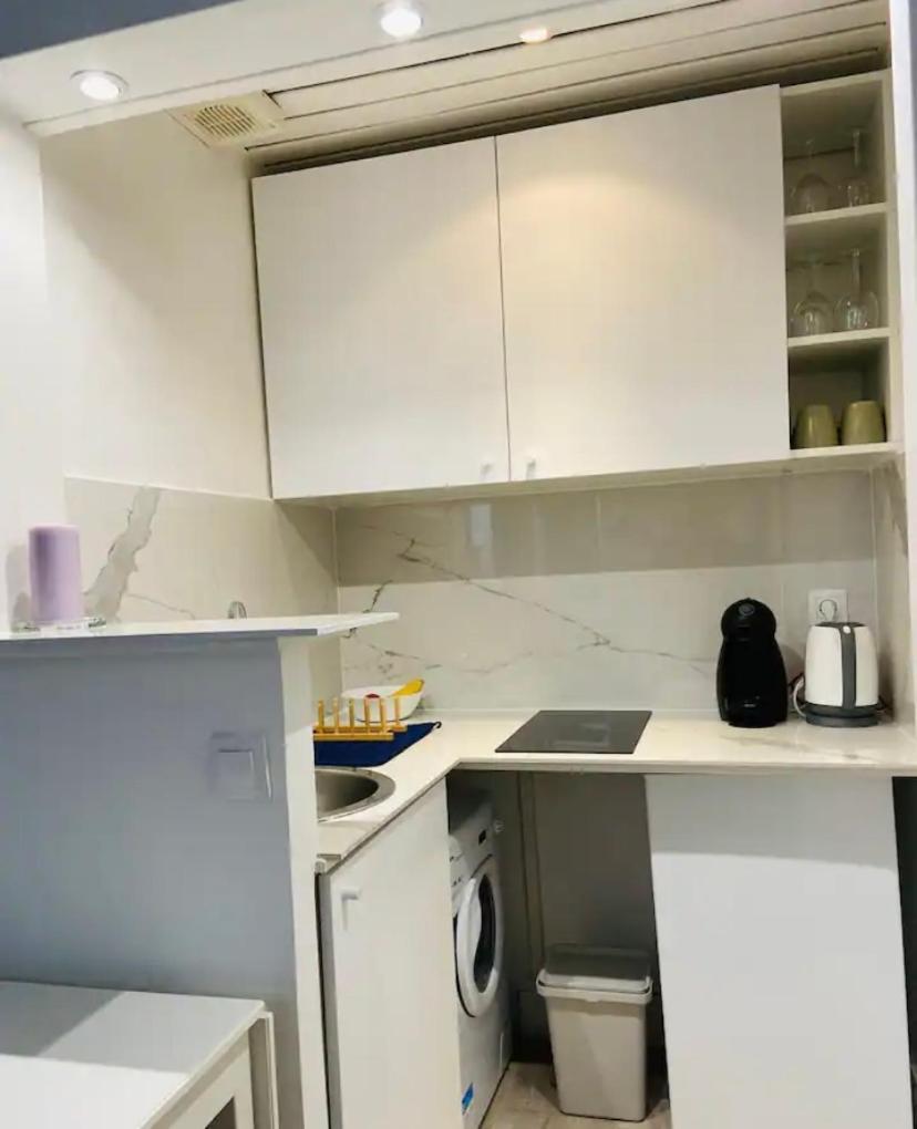 Appartement Moderne Quartier Saint Lazare パリ エクステリア 写真